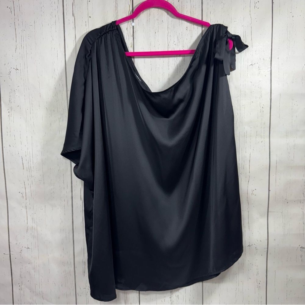 Torrid Womens Tie Front Off Shoulder Short Sleeve Black Top Blouse Relaxed Fit
